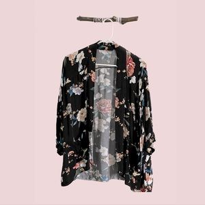 Floral Short-Sleeved Shrug